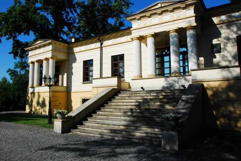 Palac W Malkowie Warta Exterior foto